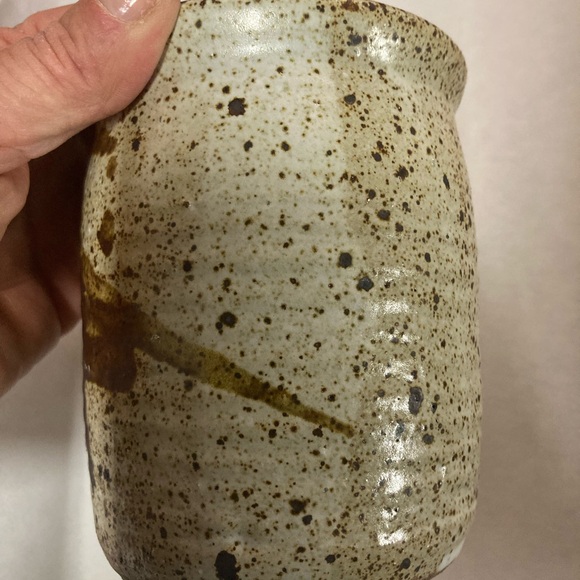Studio Art Pottery Coffee Mug Cup Hand Made Earth Speckled Clay 12oz Signed Rare - Picture 12 of 12